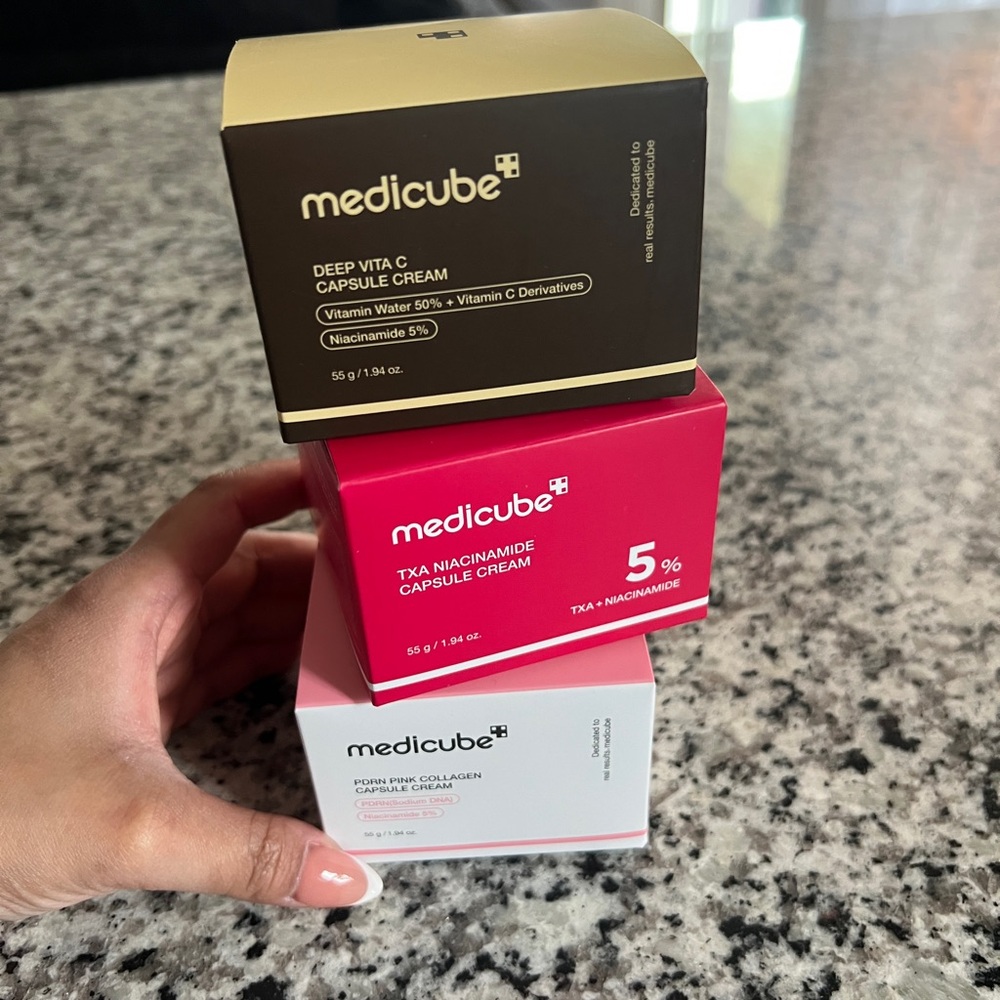 Medicube Deep Vita C & TXA Niacinamide Capsule Creams - Pink, Red, Brown Combo - Picture 2 of 6